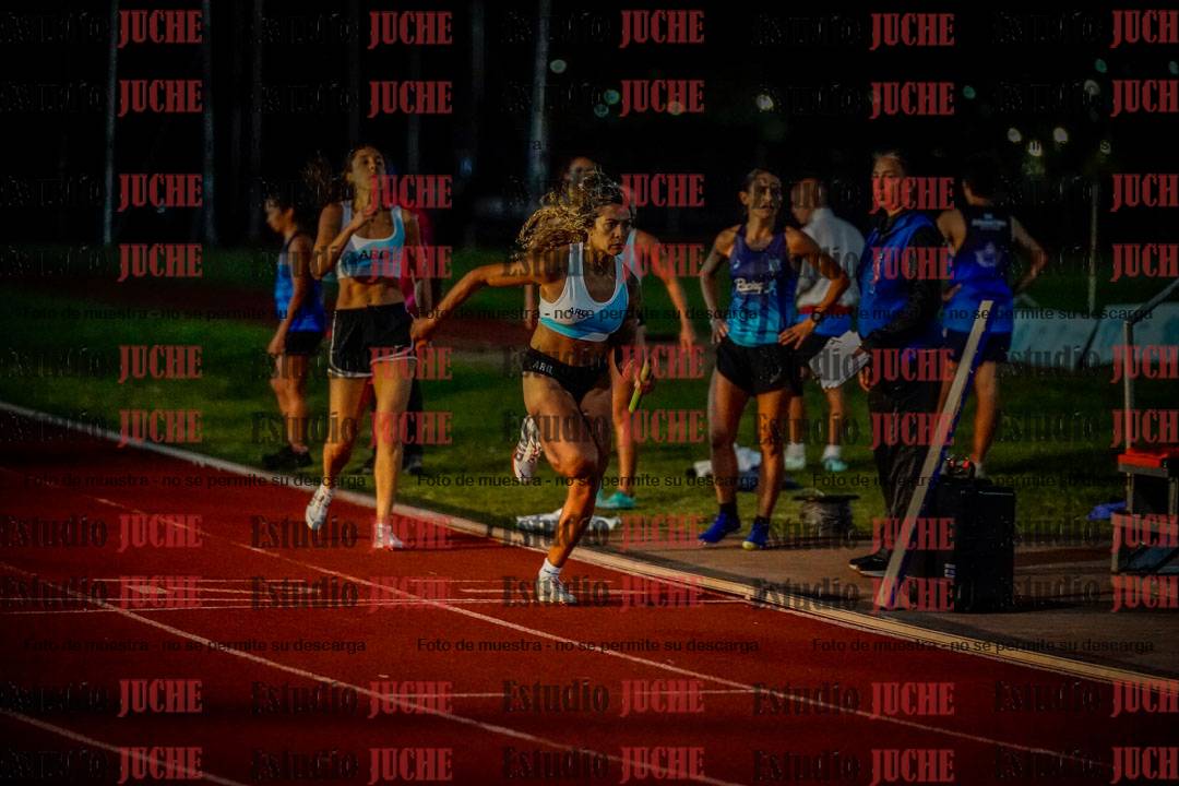 Fotos de las postas 4x400 m mixtas