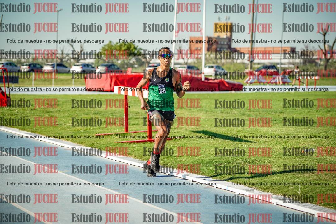 Fotos de los 3000 m llanos de varones