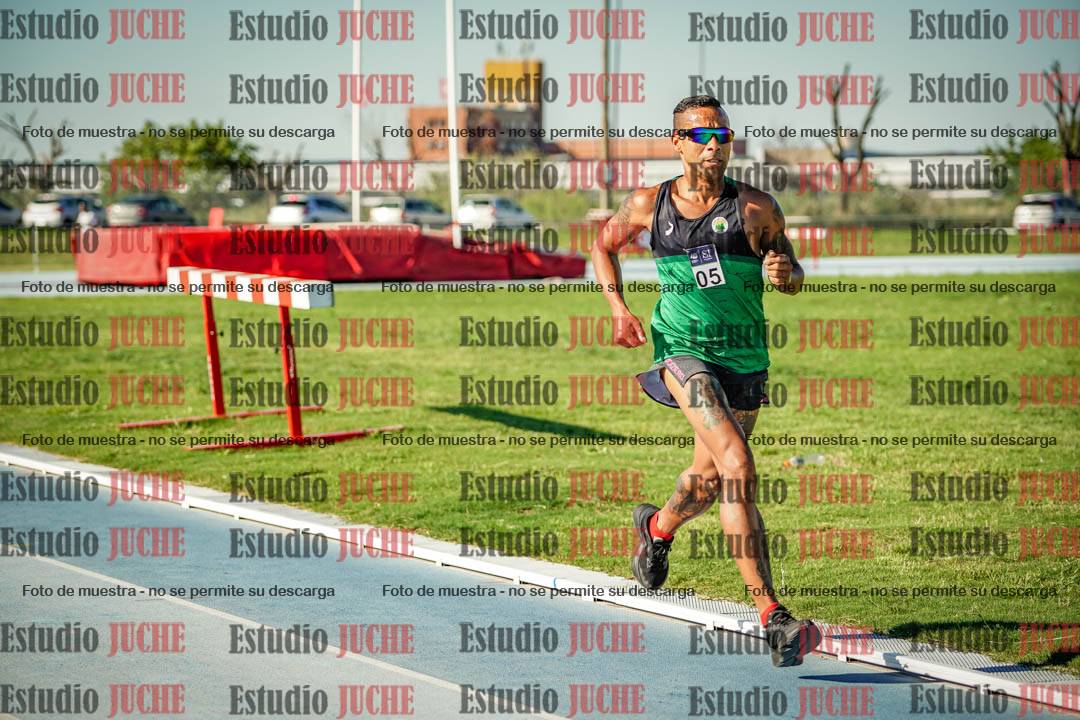 Fotos de los 3000 m llanos de varones