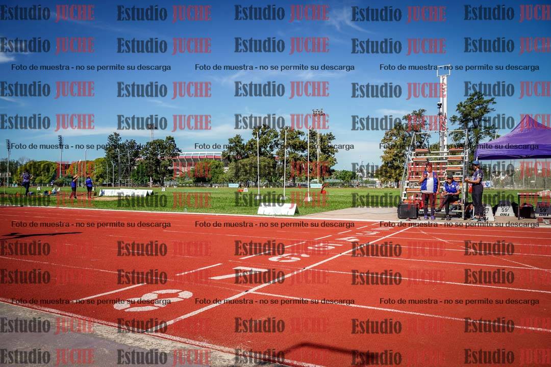 Fotos de los 400 m llanos de varones