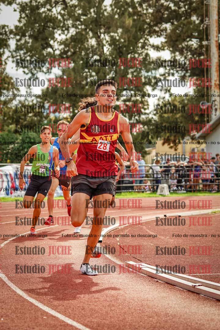 Fotos de los 800 m llanos de varones