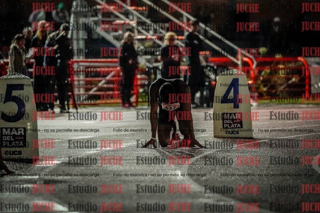 Fotos de los 400 m llanos de varones - deca 5 - serie 1