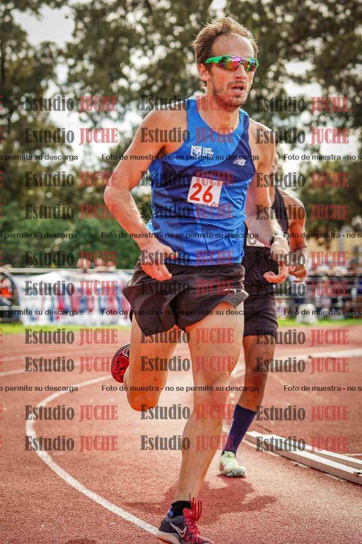 Fotos de los 800 m llanos de varones