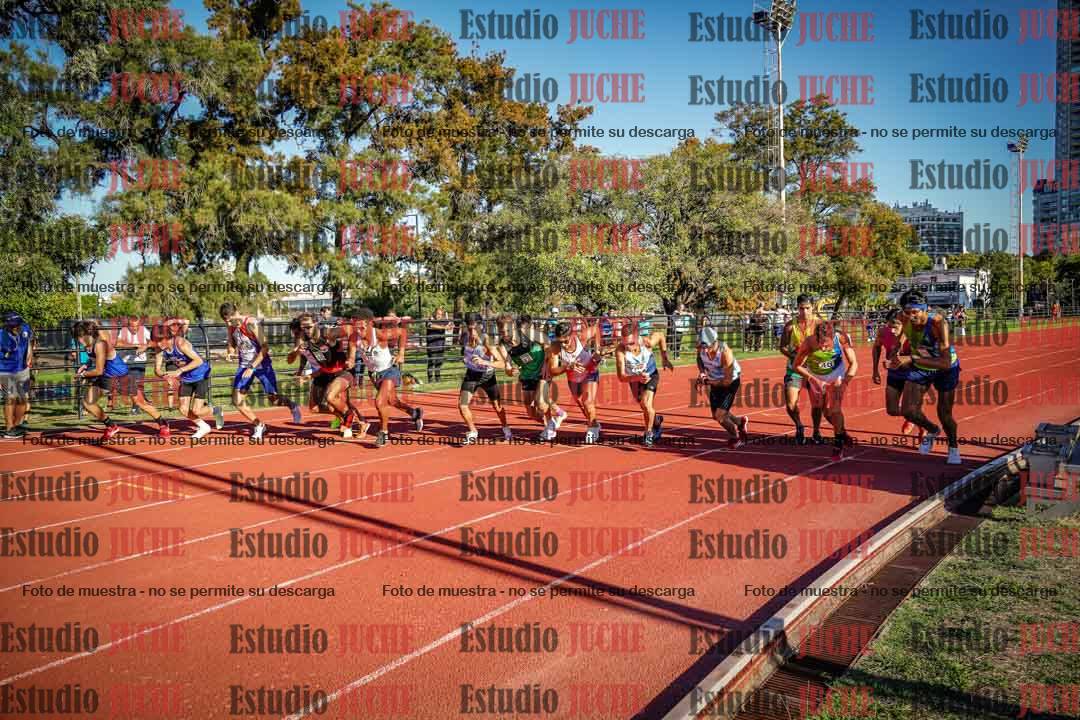 Fotos de los 3000 m llanos de varones