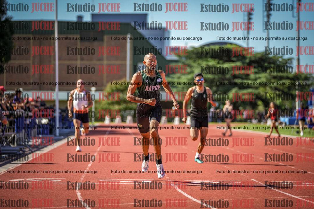 Fotos de los 400 m llanos de varones