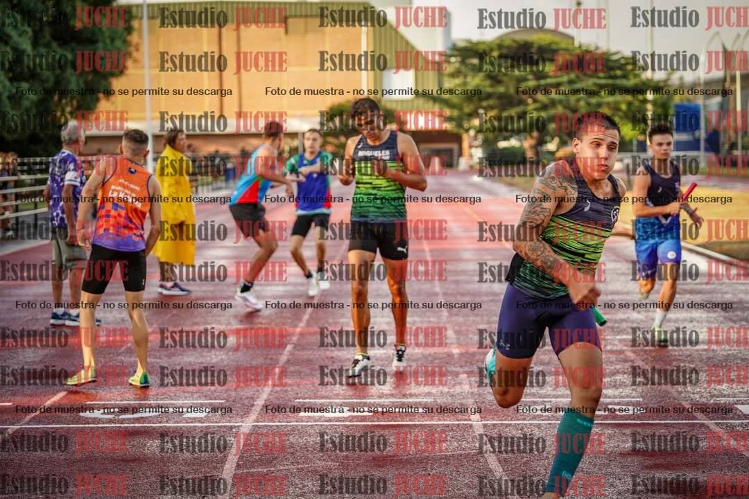 Fotos de las Postas 4x400 m de varones