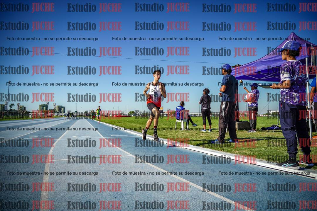 Fotos de los 3000 m llanos de varones