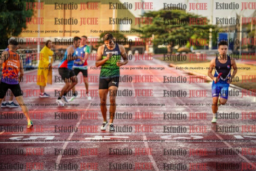 Fotos de las Postas 4x400 m de varones