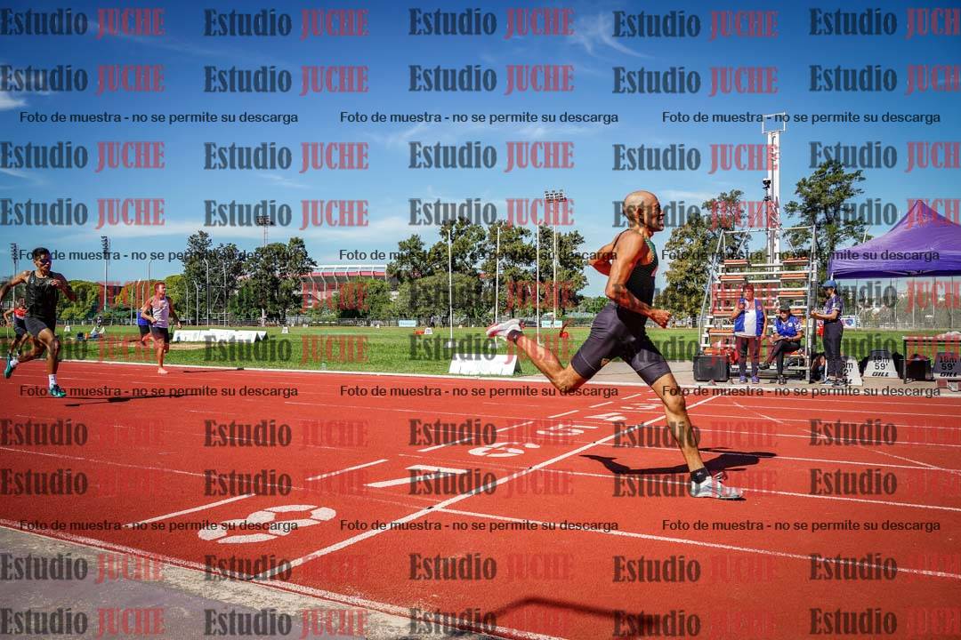 Fotos de los 400 m llanos de varones