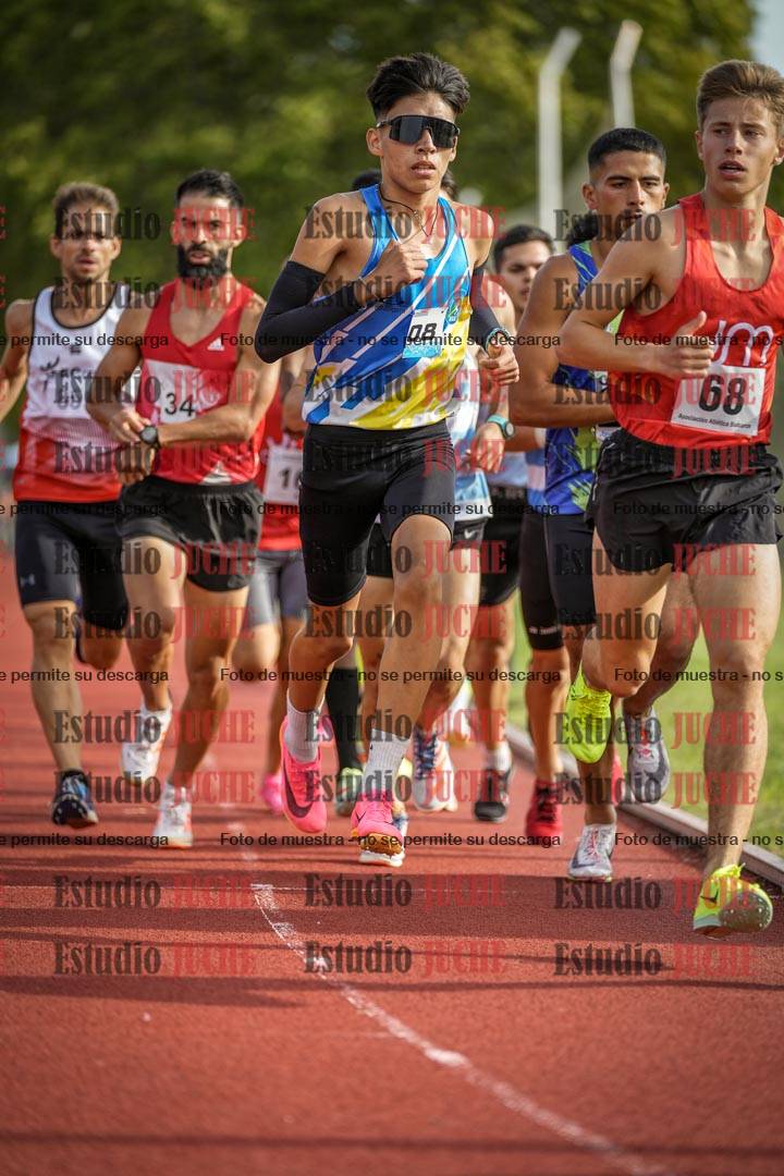 Fotos de los 3000 m llanos de varones
