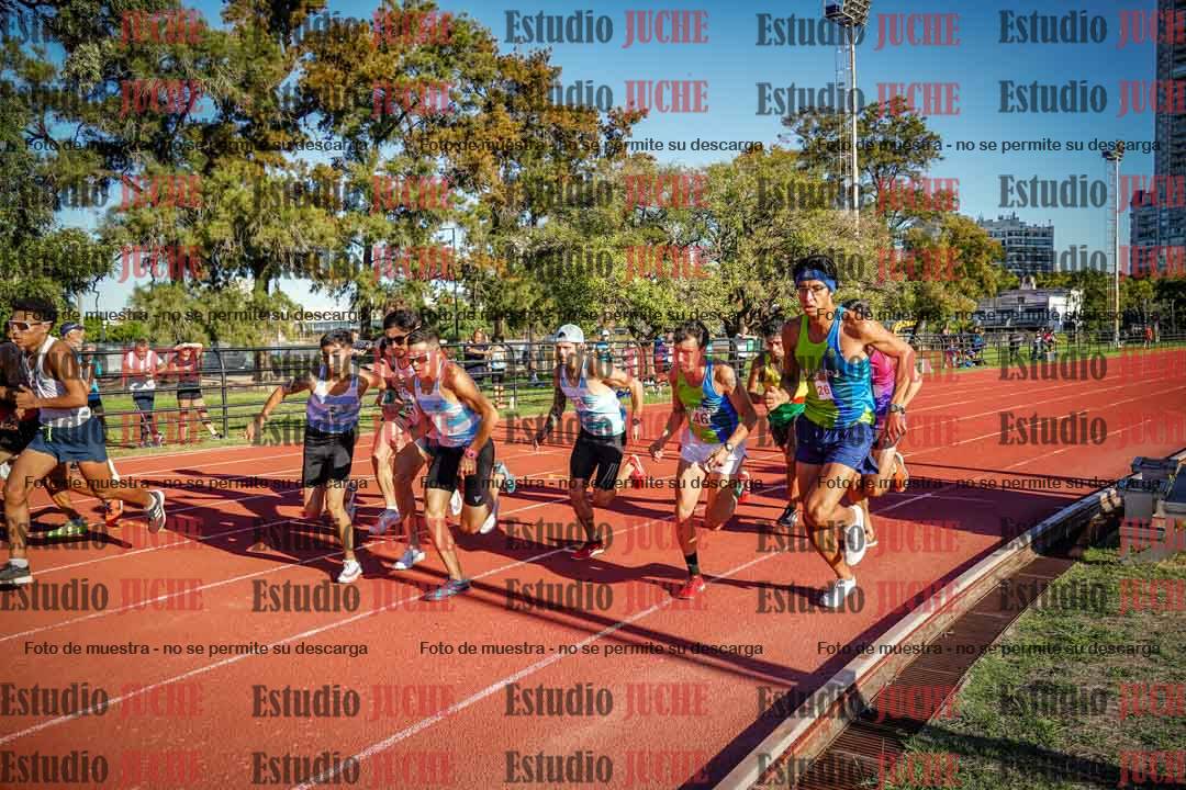 Fotos de los 3000 m llanos de varones