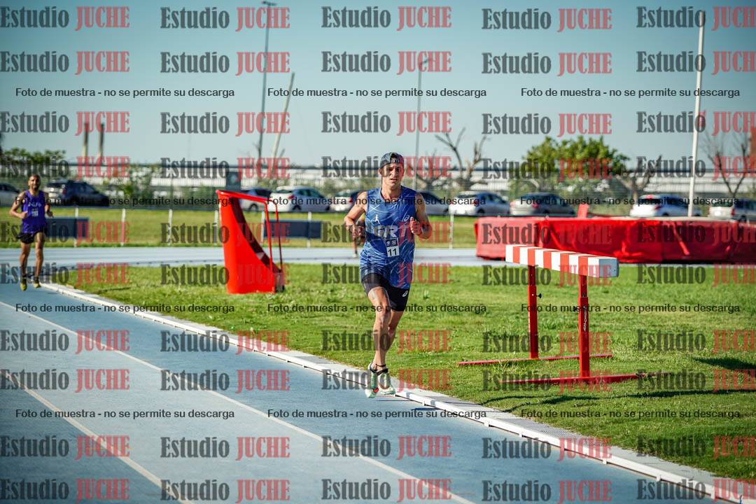 Fotos de los 3000 m llanos de varones