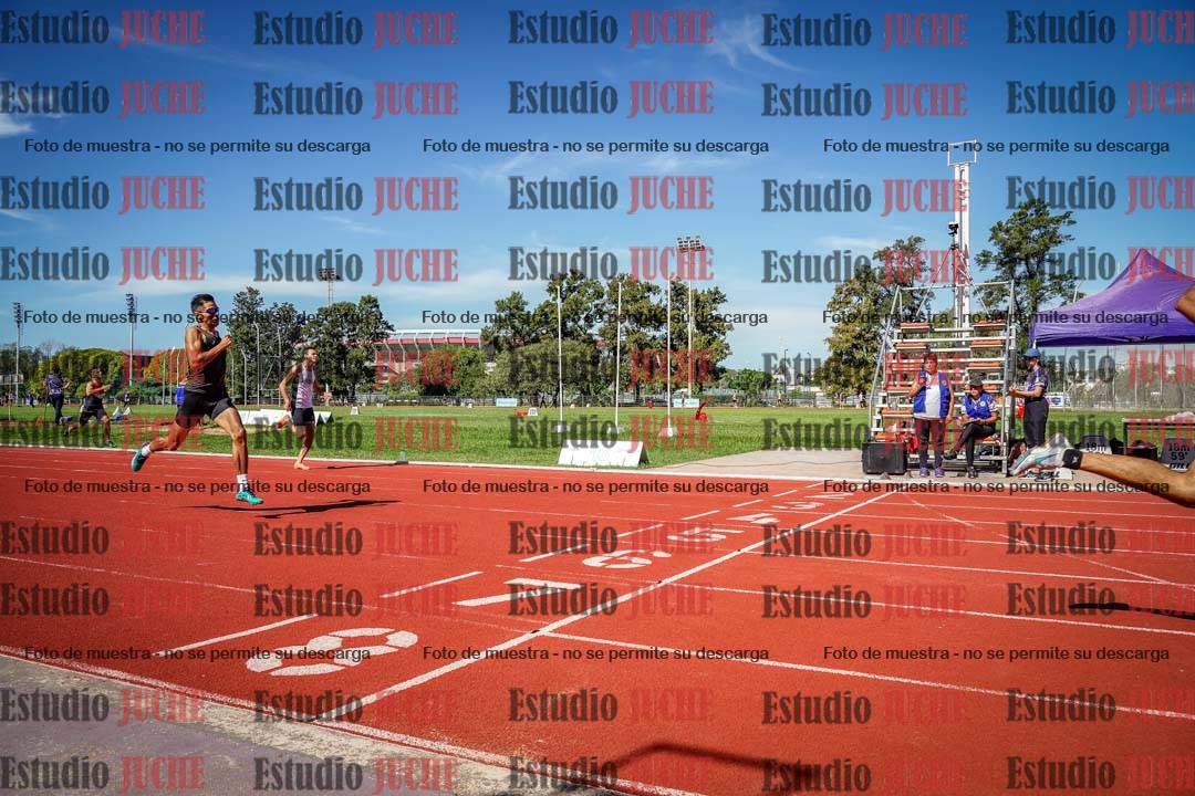 Fotos de los 400 m llanos de varones