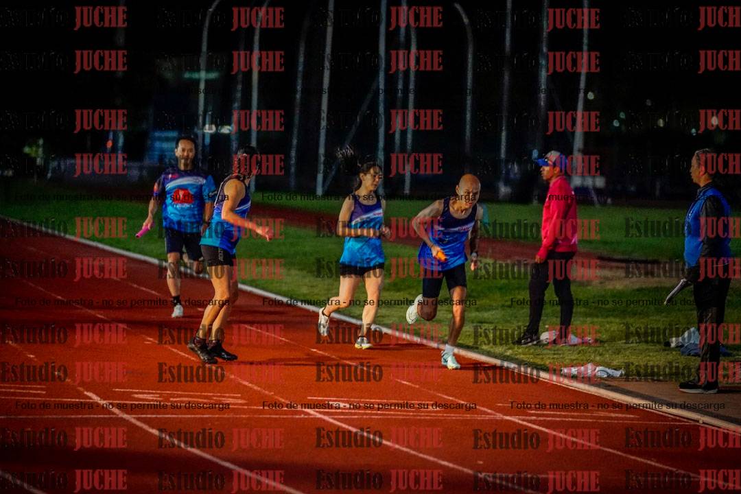 Fotos de las postas 4x400 m mixtas