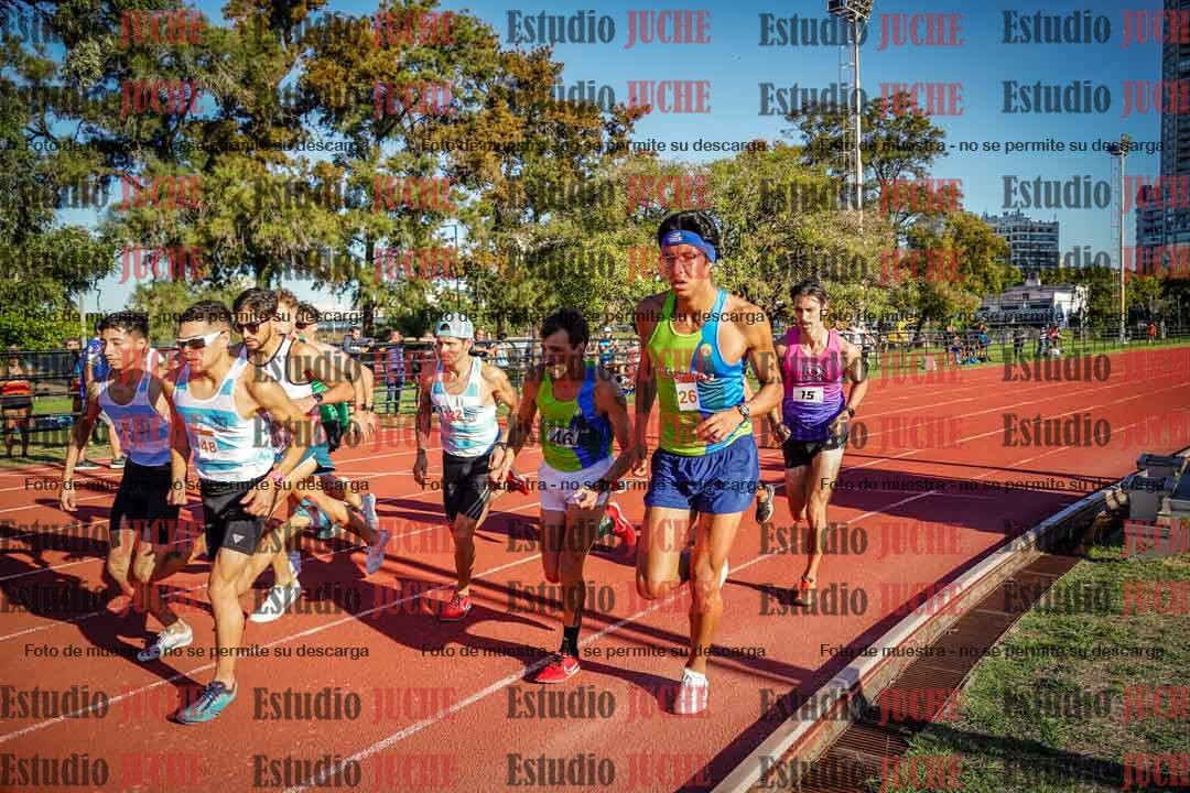 Fotos de los 3000 m llanos de varones