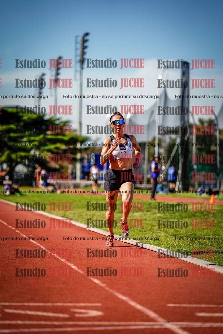 Fotos de los 5000 m llanos de mujeres y varones