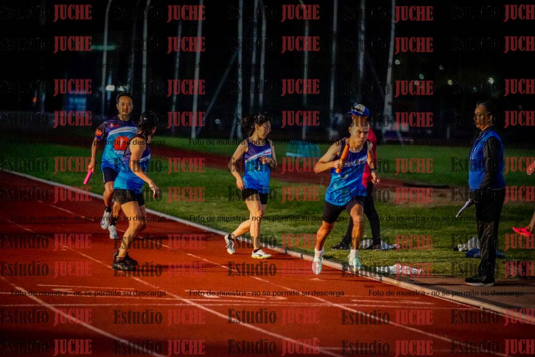 Fotos de las postas 4x400 m mixtas
