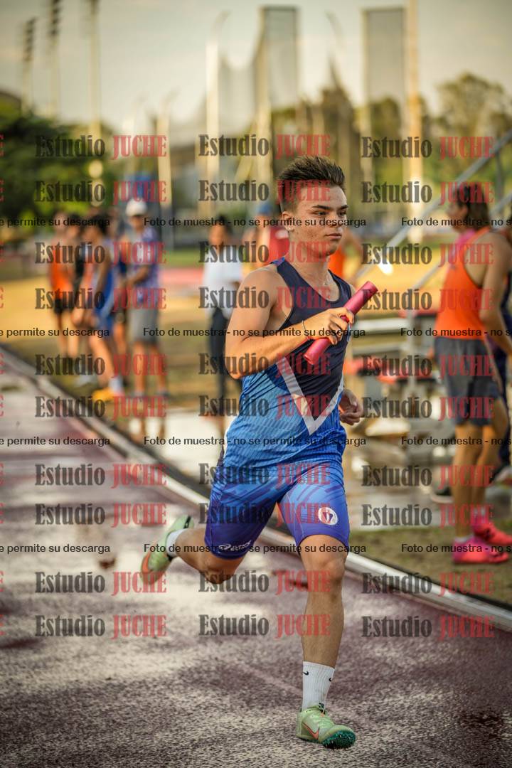 Fotos de las Postas 4x400 m de varones