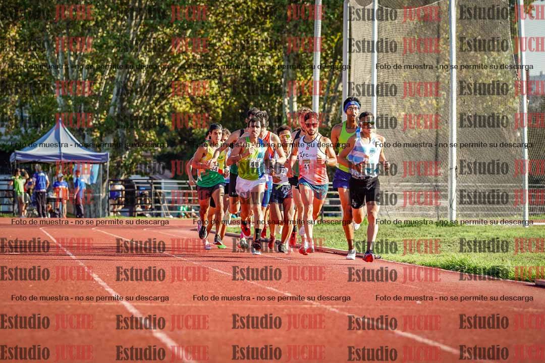 Fotos de los 3000 m llanos de varones