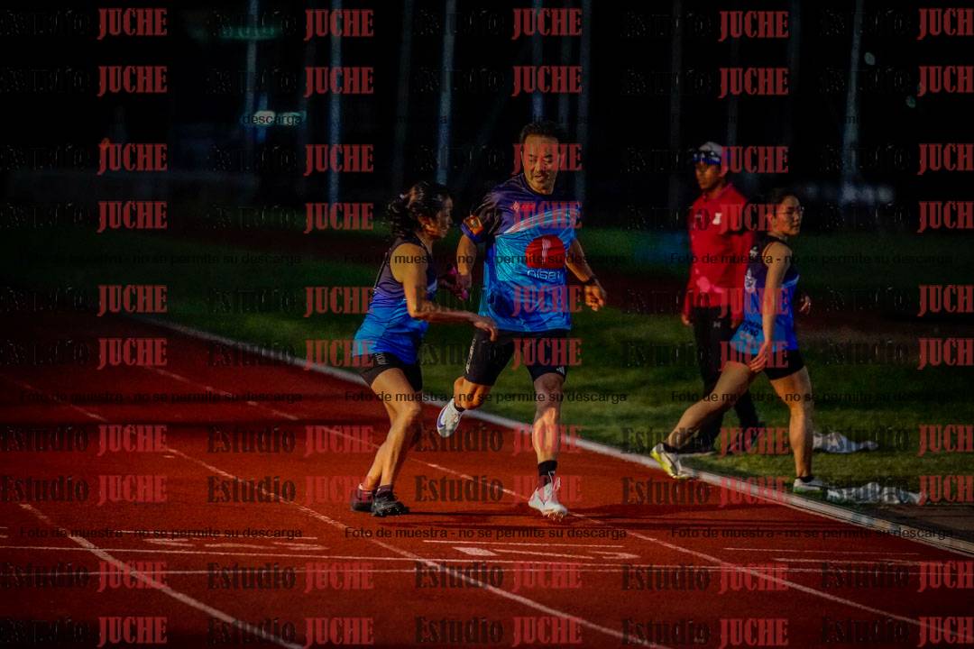 Fotos de las postas 4x400 m mixtas