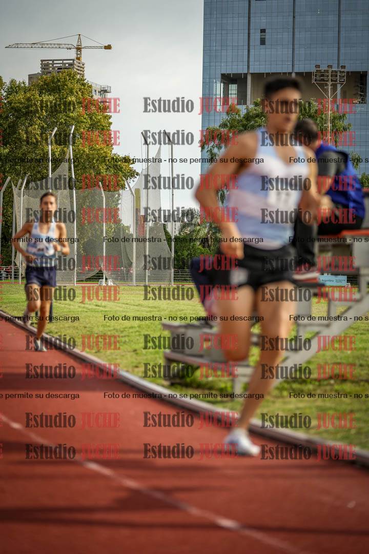 Fotos de los 3000 m llanos de varones