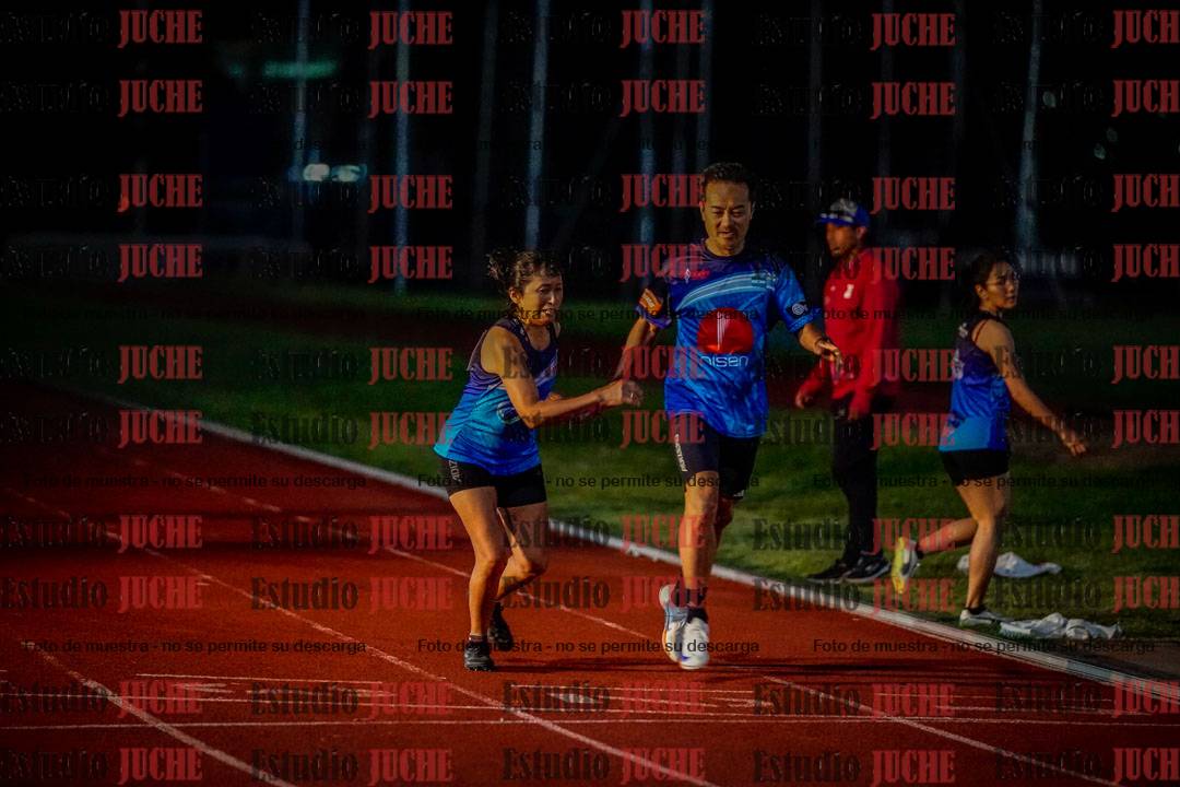Fotos de las postas 4x400 m mixtas