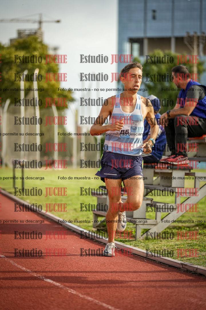 Fotos de los 3000 m llanos de varones