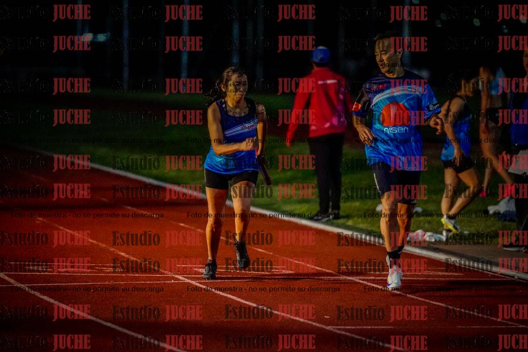 Fotos de las postas 4x400 m mixtas