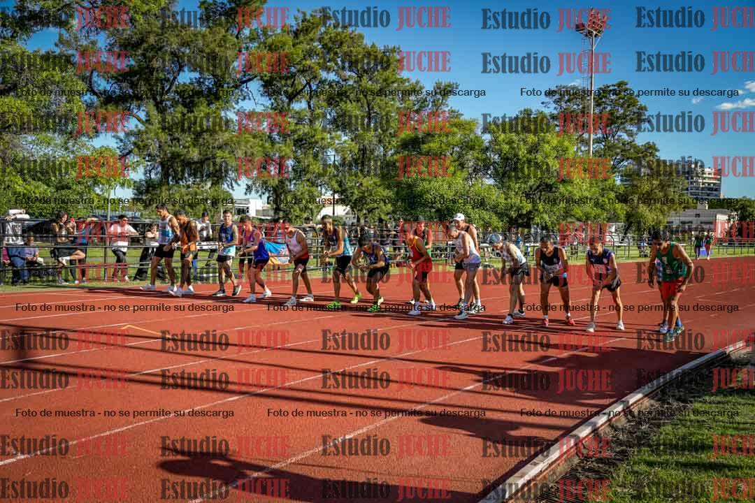 Fotos de los 3000 m llanos de varones