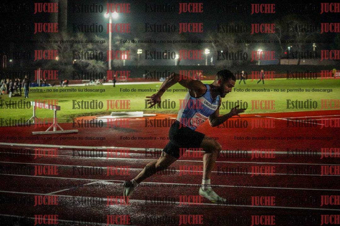 Fotos de los 400 m llanos de varones - deca 5 - serie 1