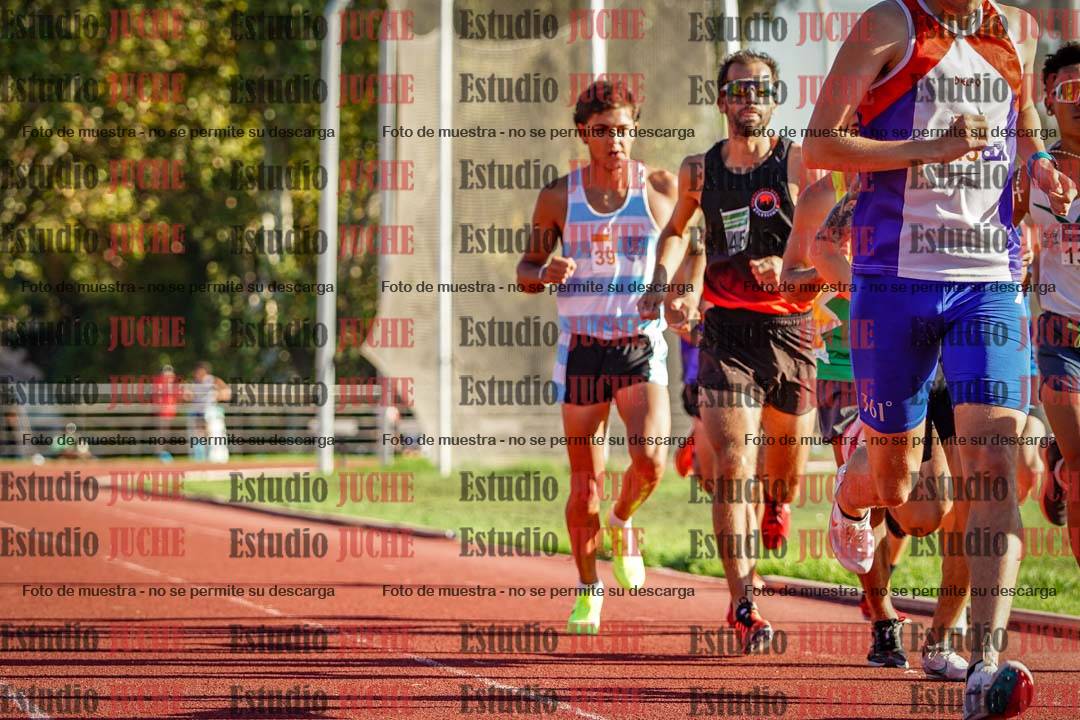 Fotos de los 3000 m llanos de varones