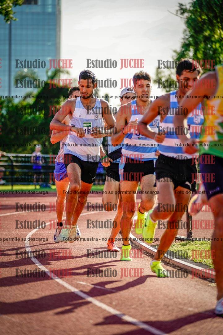 Fotos de los 1500 m llanos de varones