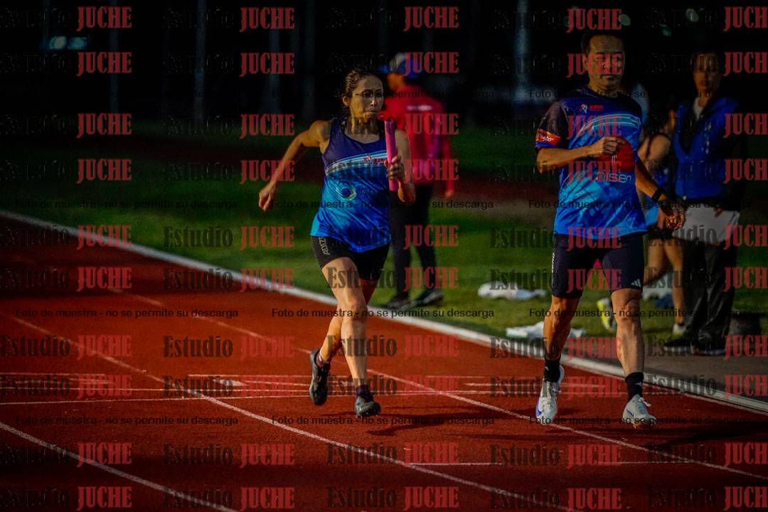 Fotos de las postas 4x400 m mixtas