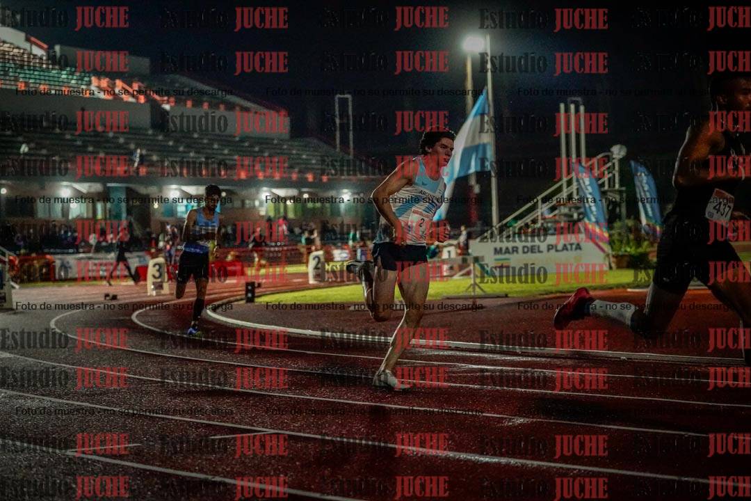 Fotos de los 400 m llanos de varones - deca 5 - serie 1