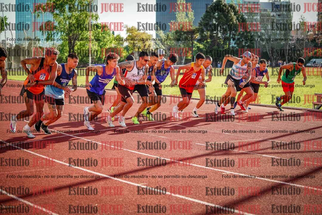 Fotos de los 3000 m llanos de varones