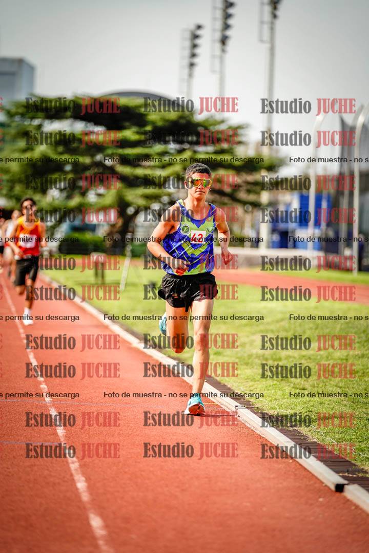 Fotos de los 3000 m llanos de varones