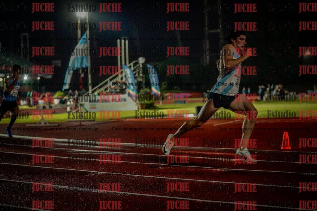 Fotos de los 400 m llanos de varones - deca 5 - serie 1