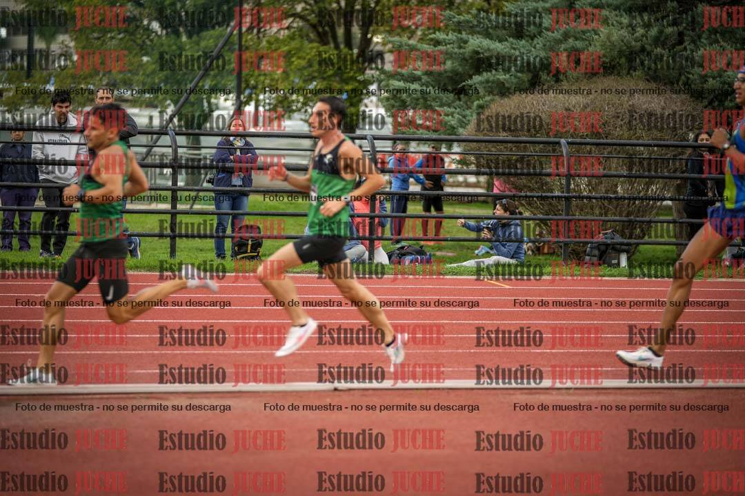 Fotos de los 3000 m llanos de varones