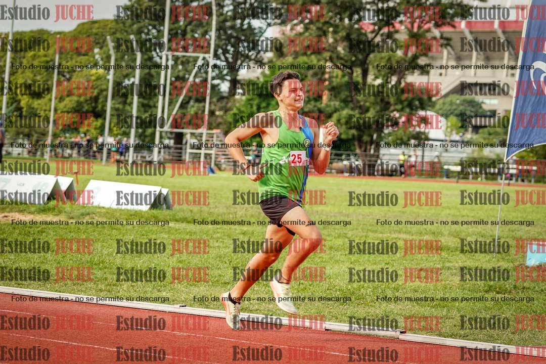 Fotos de los 800 m llanos de varones