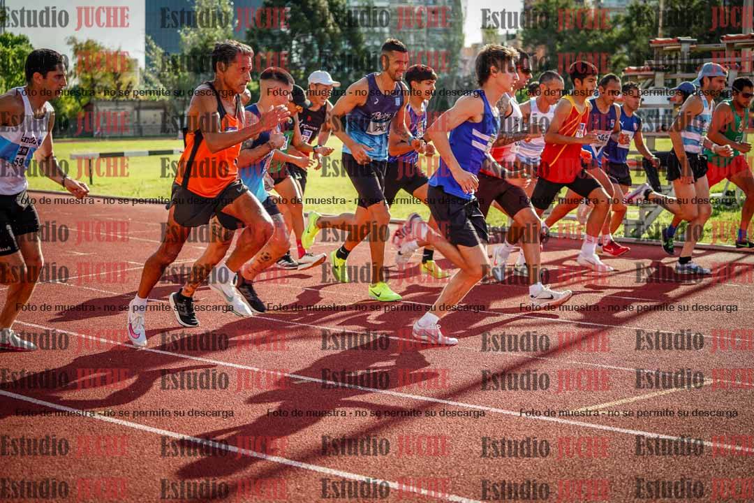 Fotos de los 3000 m llanos de varones