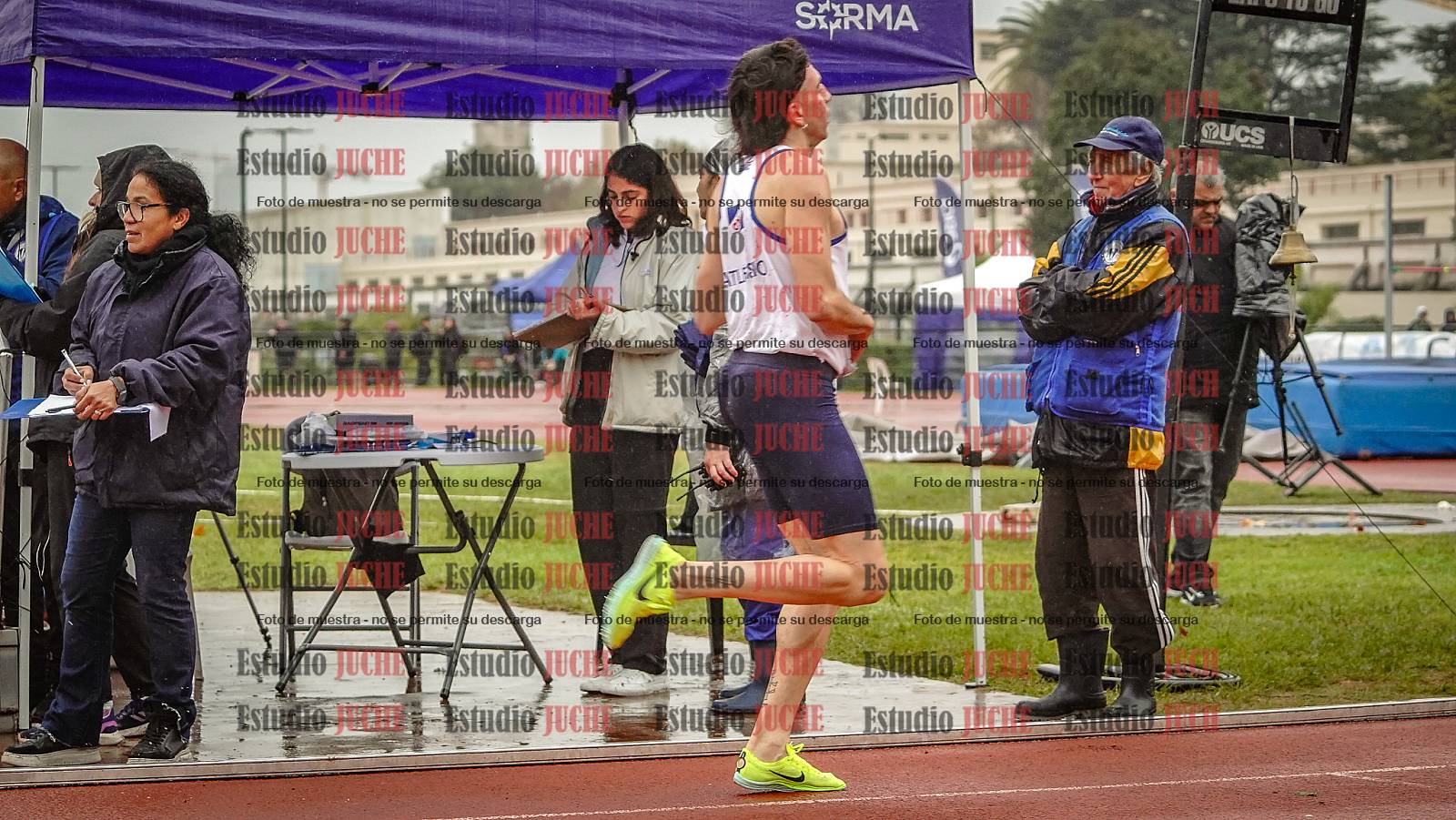 Fotos de los 1500 m llanos de varones