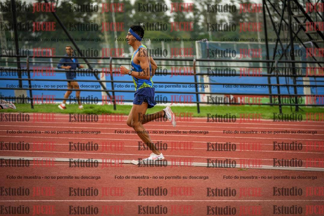 Fotos de los 3000 m llanos de varones