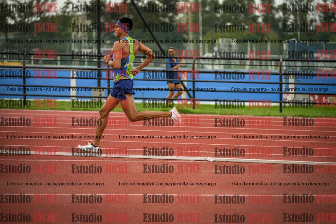 Fotos de los 3000 m llanos de varones