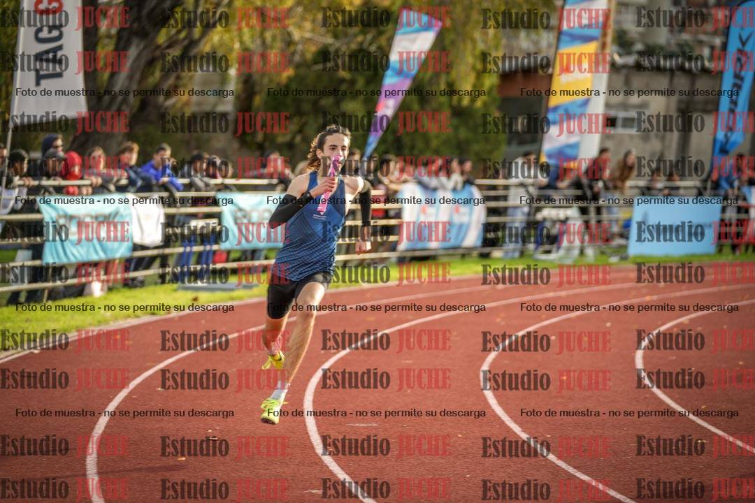 Fotos de las Postas 8x300 m mixta