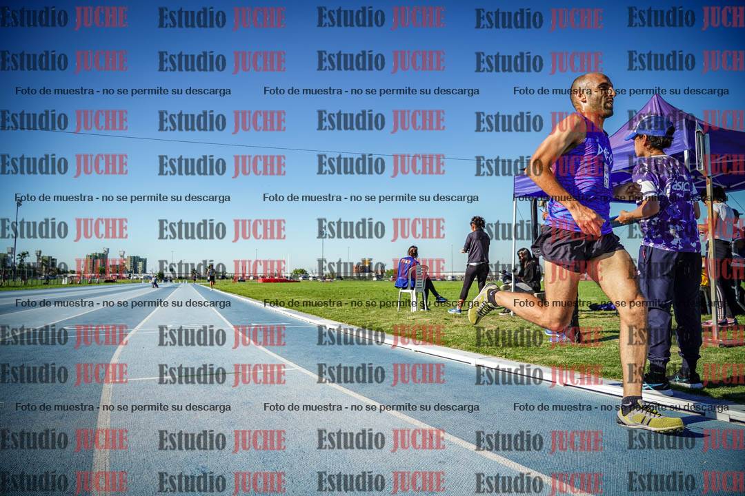 Fotos de los 3000 m llanos de varones