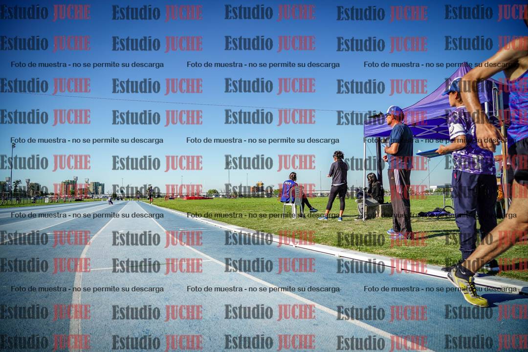 Fotos de los 3000 m llanos de varones