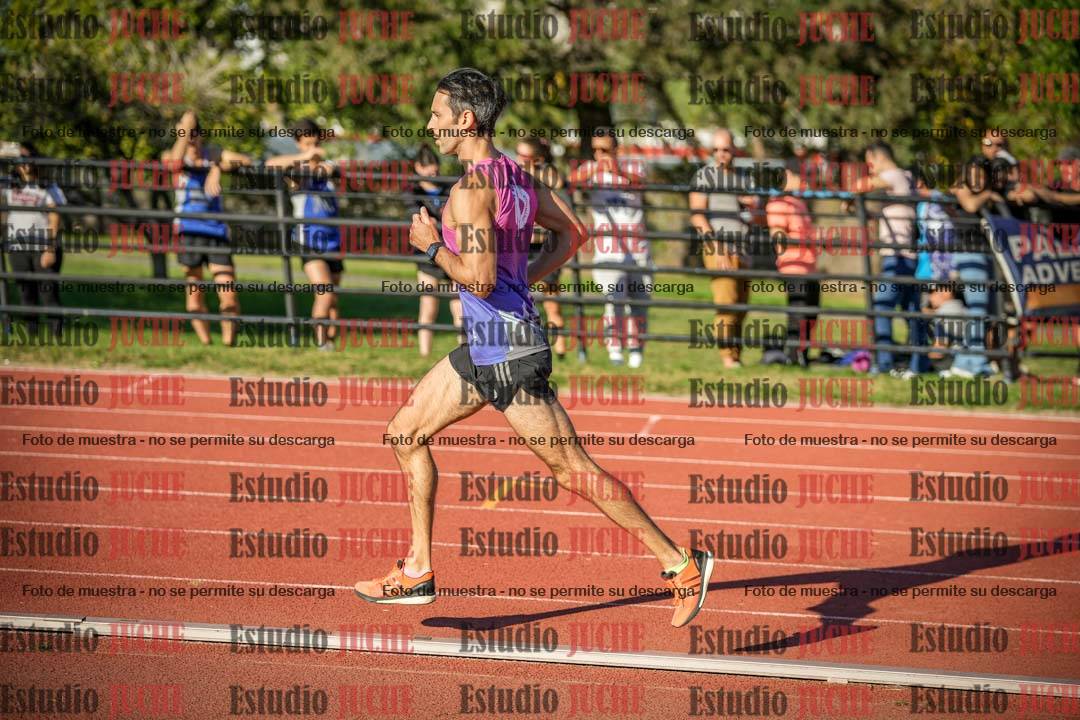 Fotos de los 3000 m llanos de varones