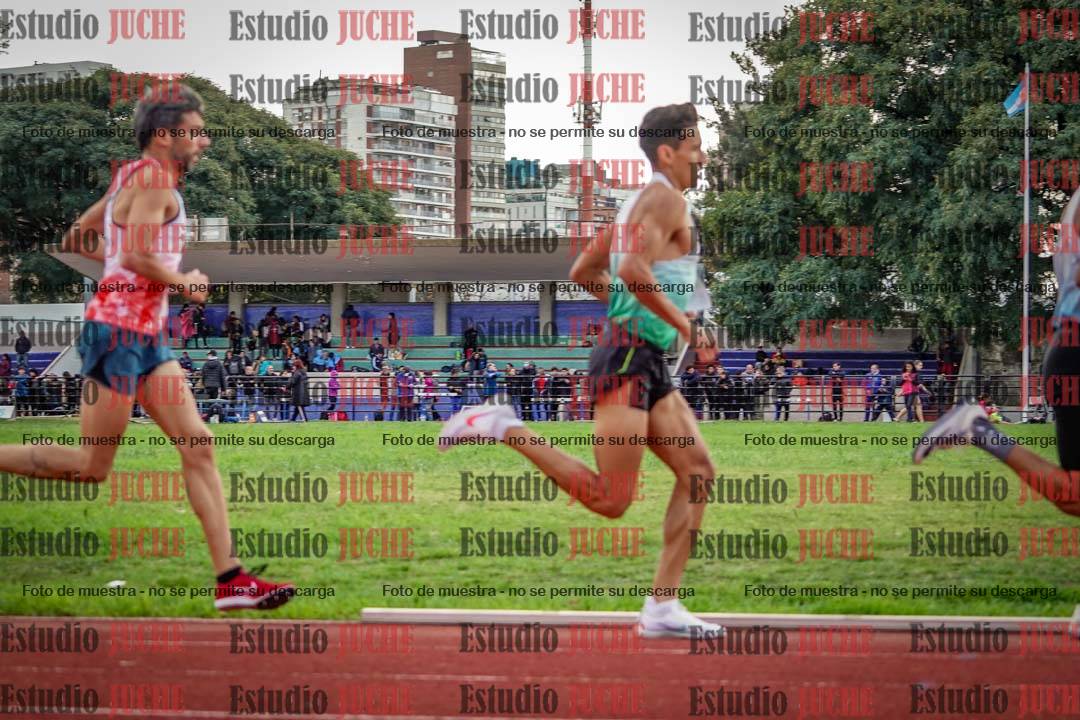 Fotos de los 3000 m llanos de varones