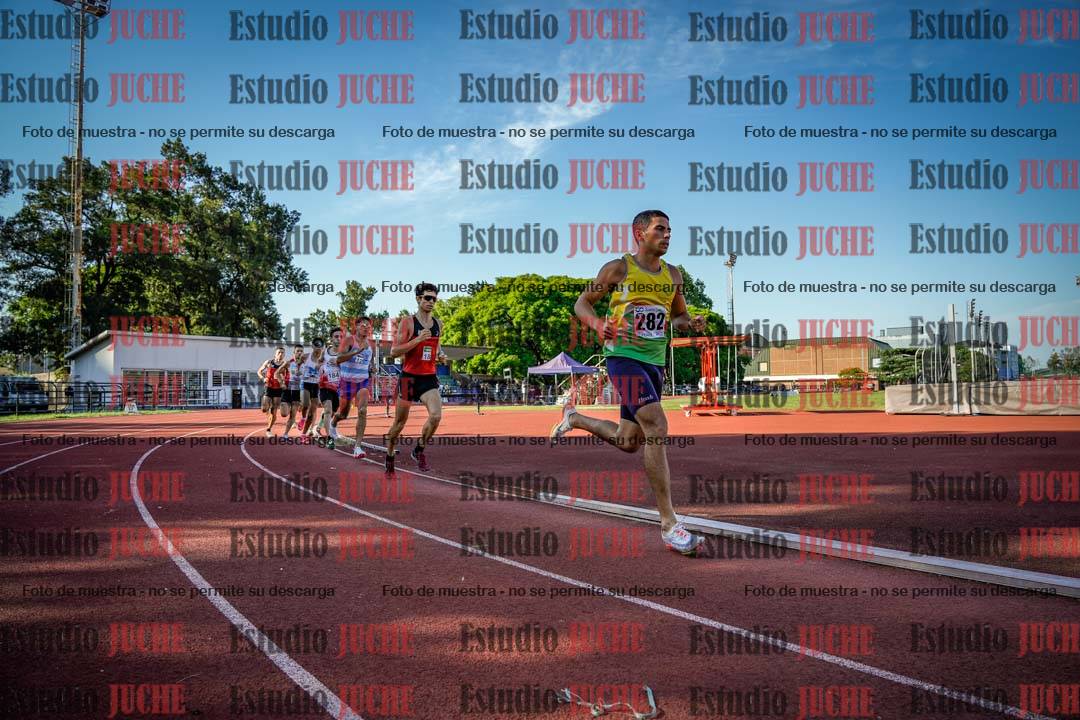 Fotos de los 1500 m llanos de varones