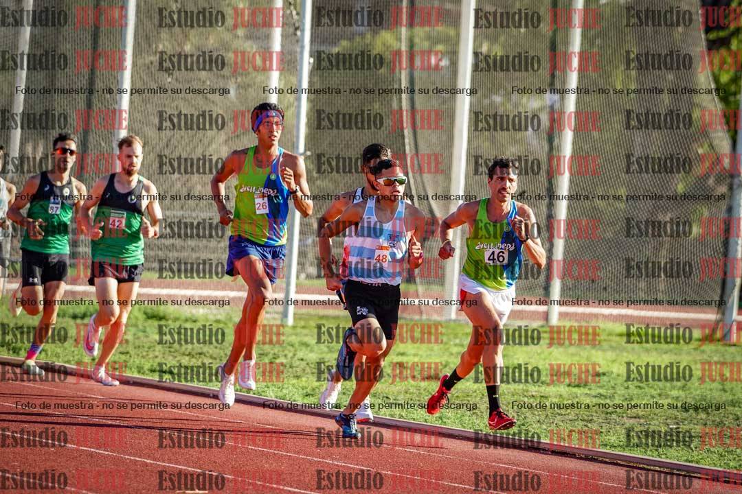 Fotos de los 3000 m llanos de varones